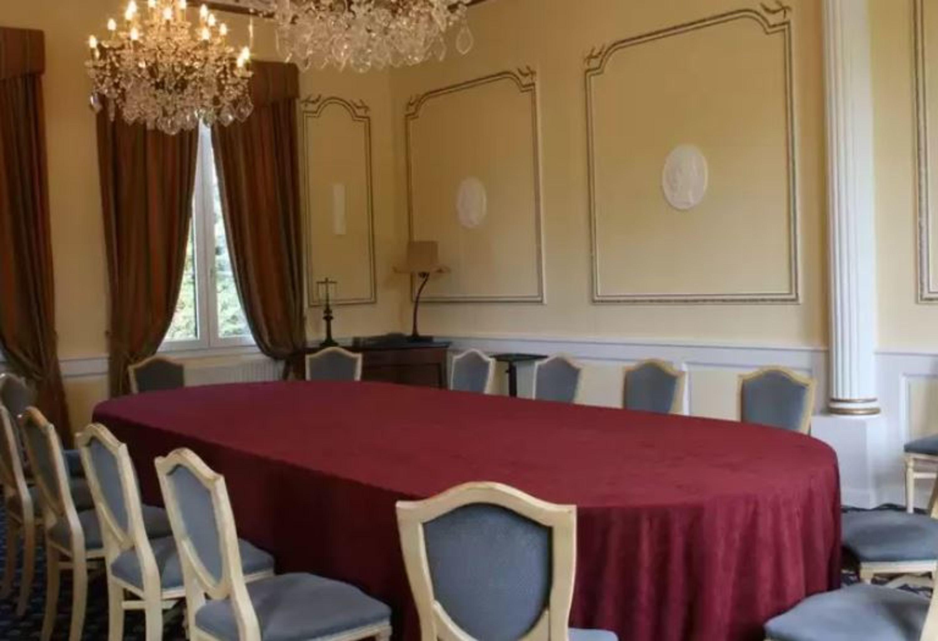 Grand Hotel "Chateau De Sully" - Piscine & Spa -Teritoria Sully  Esterno foto