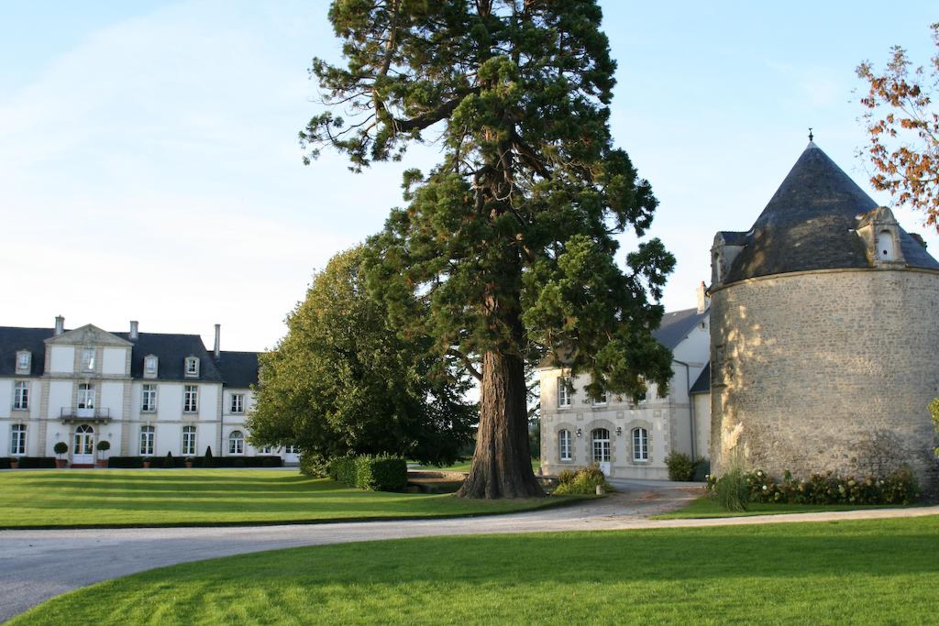 Grand Hotel "Chateau De Sully" - Piscine & Spa -Teritoria Sully  Esterno foto