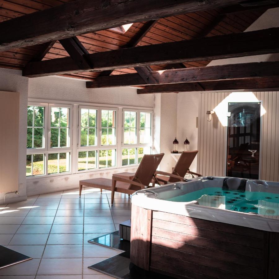 Grand Hotel "Chateau De Sully" - Piscine & Spa -Teritoria Sully  Esterno foto