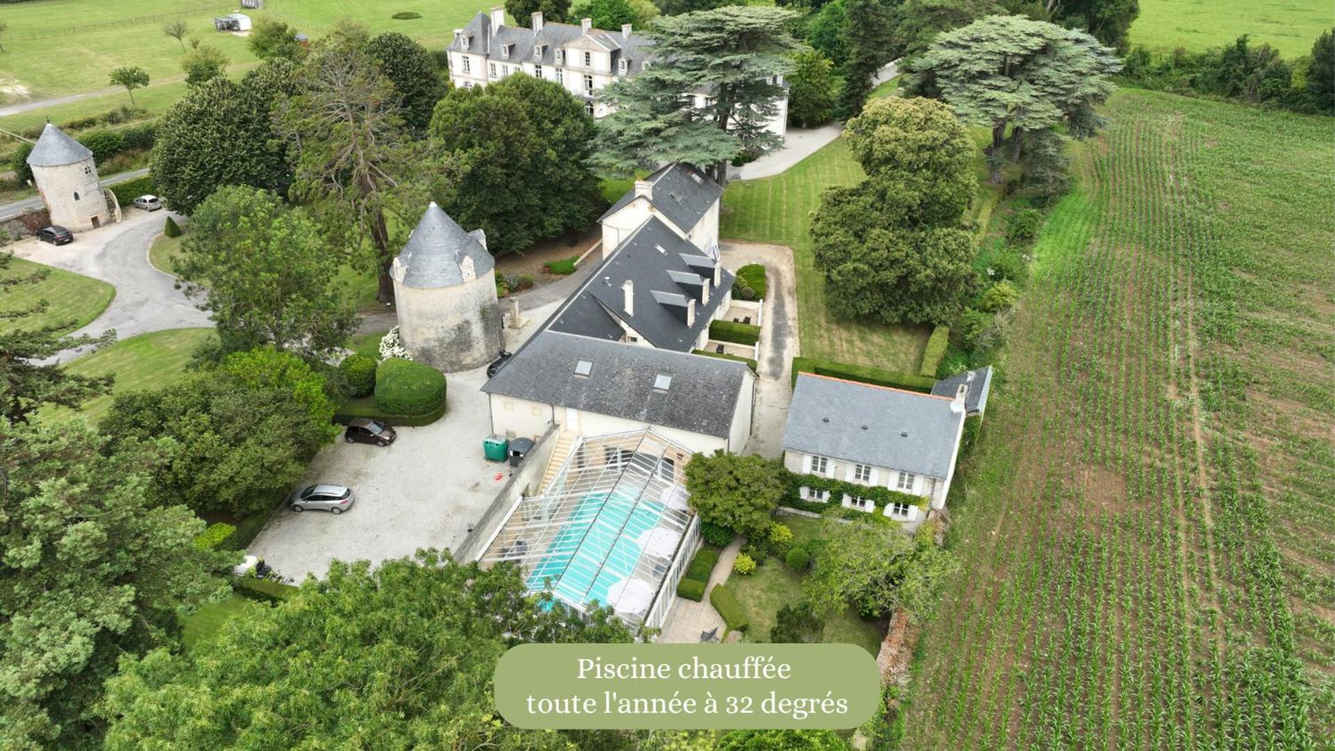 Grand Hotel "Chateau De Sully" - Piscine & Spa -Teritoria Sully  Esterno foto