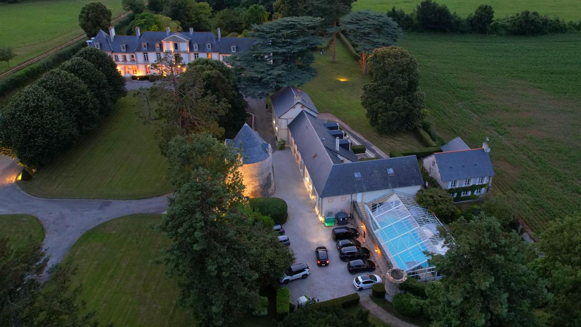 Grand Hotel "Chateau De Sully" - Piscine & Spa -Teritoria Sully  Esterno foto