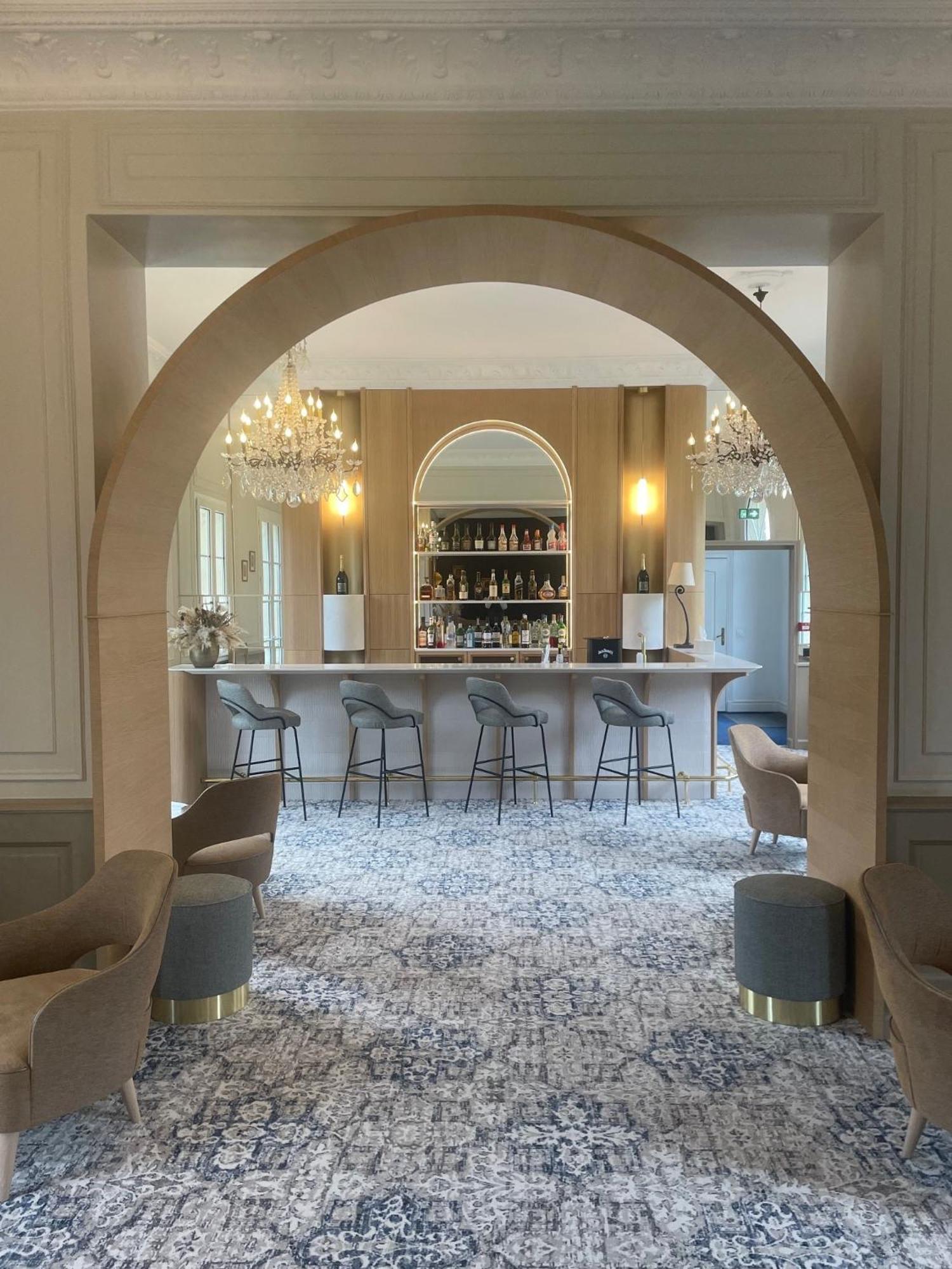 Grand Hotel "Chateau De Sully" - Piscine & Spa -Teritoria Sully  Esterno foto