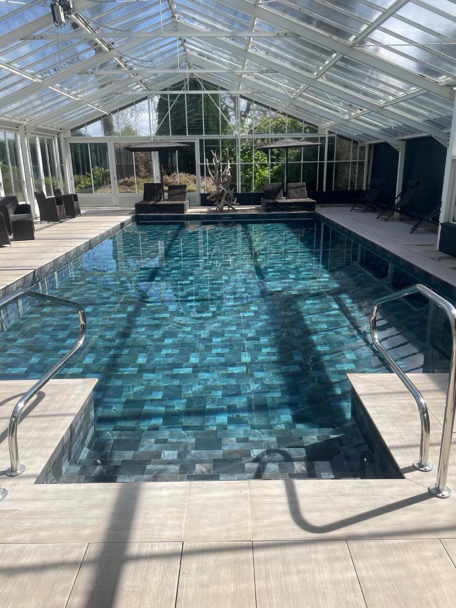 Grand Hotel "Chateau De Sully" - Piscine & Spa -Teritoria Sully  Esterno foto